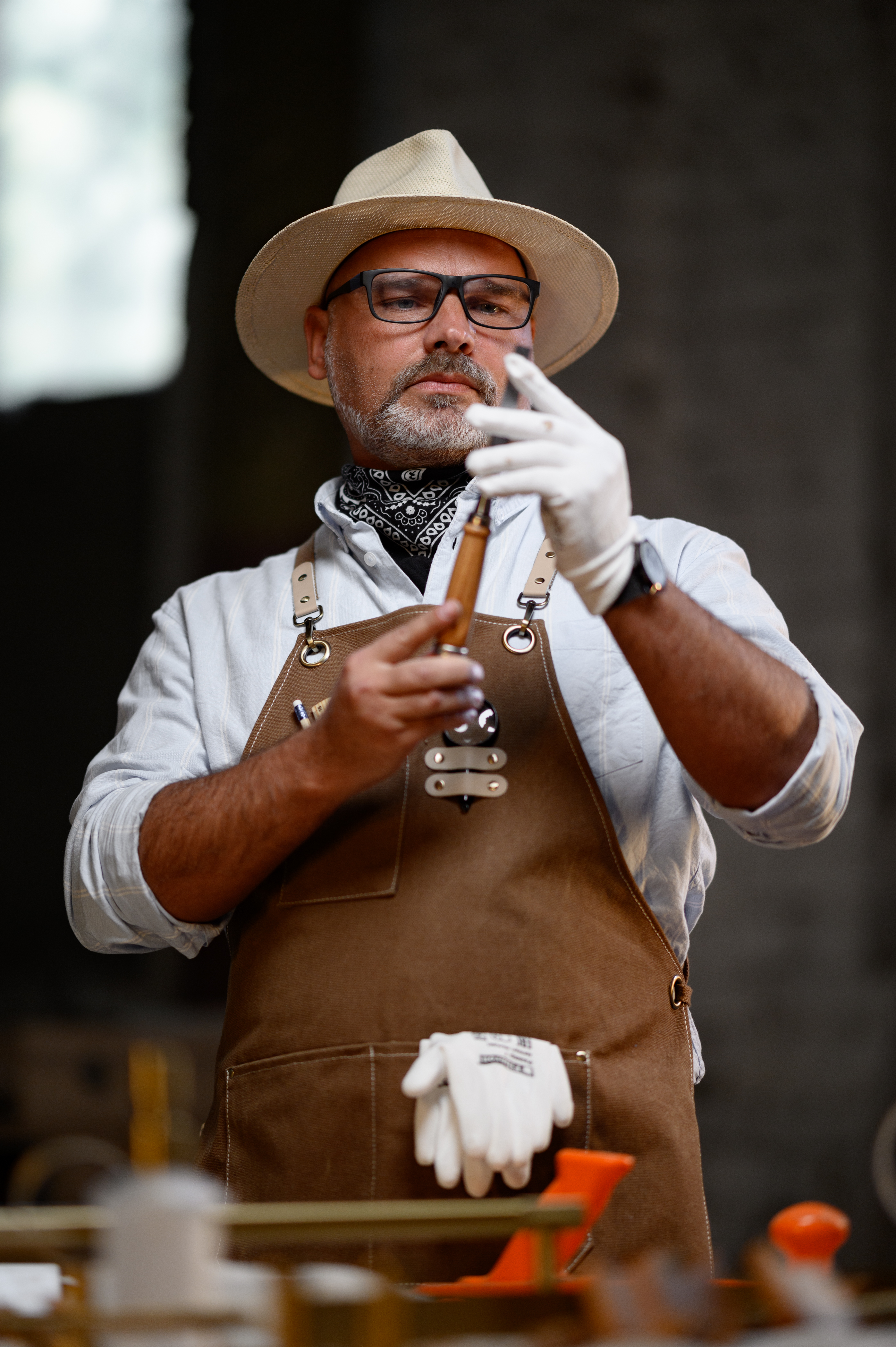 Il maestro Graziano al lavoro